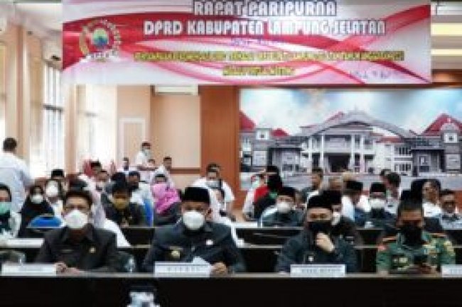 DPRD Lampung Selatan Gelar Rapat Paripurna Penyampaian Rekomendasi LKPJ Bupati
