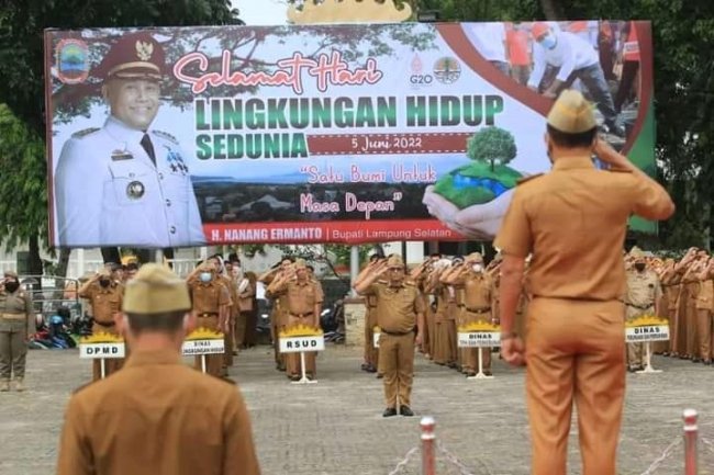 Pemkab Lamsel Gelar Apel Mingguan Sekaligus Peringati Hari Lingkungan Hidup Sedunia