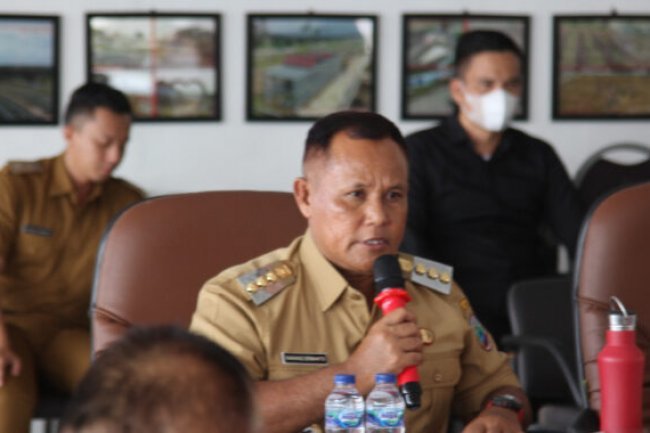 Pimpin Rapat Evaluasi dan Koordinasi Bersama UPTD Pasar, Bupati Nanang Tegaskan Untuk Memaksimalkan Potensi Pasar