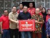 Nanang Ermanto Serahkan Bantuan 7 Unit Bedah Rumah di Kalianda